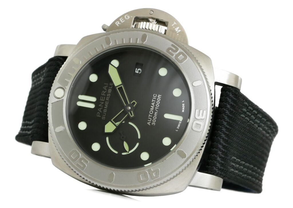 Panerai - Submersible - Mike - Horn - Pam00984 Replica